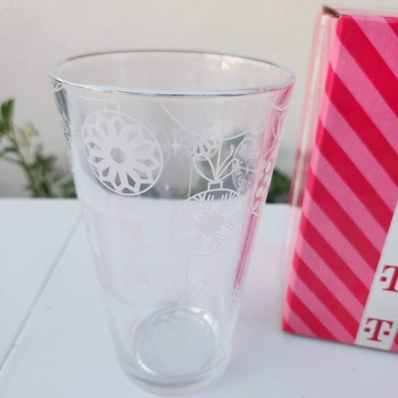 New T mobile Promotional Glass Holiday Cup Etched Ornaments Letter T Drinking - Picture 4 of 5